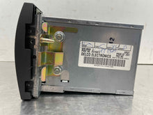 Load image into Gallery viewer, Radio Cadillac Deville 2002 - NW550668