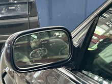 Load image into Gallery viewer, Side View Door Mirror Cadillac Deville 2002 - NW550444