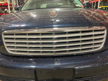 Load image into Gallery viewer, GRILLE Cadillac Deville DHS DTS 00 01 02 03 04 05 - NW550597