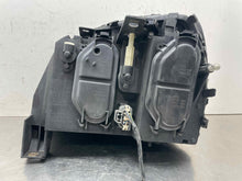 Load image into Gallery viewer, HEADLIGHT LAMP ASSEMBLY Cadillac Deville DHS DTS 00 01 02 Right - NW550661
