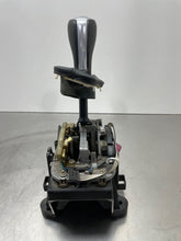 Load image into Gallery viewer, Floor Shifter RANGE ROVER 2006 - NW376121