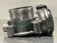 Load image into Gallery viewer, Throttle Body Ford Escape 2015 - NW376779