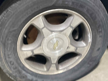 Load image into Gallery viewer, WHEEL RIM Trailblazer Trailblazer Ext 04-09 17x7 ALUM 17x7, 6 lug, 5" - NW557734