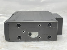 Load image into Gallery viewer, Radio Cadillac Seville 2001 - NW135498