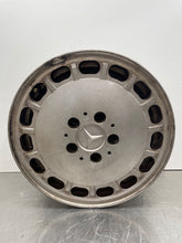 Load image into Gallery viewer, WHEEL 300E 420 350 560SEC 560SEL 16x6.5 88 89 90 91 - NW377001