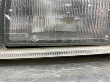 Load image into Gallery viewer, HEADLIGHT LAMP ASSEMBLY 300ce 300d 300E 300sdl 300se 300sel 86-91 Left - NW376961