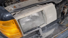 Load image into Gallery viewer, HEADLIGHT LAMP ASSEMBLY 300ce 300d 300e 300sdl 300se 300sel 86-91 Right - NW571433