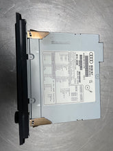 Load image into Gallery viewer, INFO-GPS SCREEN Audi A4 S4 2006 06 2007 07 - NW377106