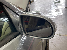 Load image into Gallery viewer, SIDE VIEW DOOR MIRROR SLK280 SLK350 SLK55 05 06 07 08 Right - NW556453