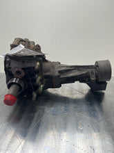 Load image into Gallery viewer, TRANSFER CASE RAV 4 RAV4 2001 01 02 03 04 05 Auto - NW378004
