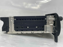 Load image into Gallery viewer, RADIO Mini Cooper 04 05 06 07 08 AM FM CD - NW136559