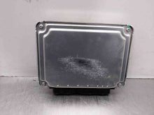 Load image into Gallery viewer, ECU ECM COMPUTER Volkswagen Beetle 2004 04 2005 05 Auto - NW377784