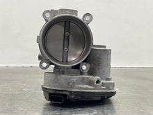 Load image into Gallery viewer, Throttle Body Ford Explorer 2012 - NW552197