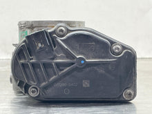 Load image into Gallery viewer, Throttle Body Ford Explorer 2012 - NW552197
