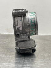 Load image into Gallery viewer, Throttle Body Ford Explorer 2012 - NW552197