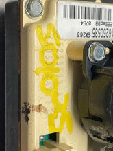 Load image into Gallery viewer, Temperature Controls GMC Envoy 2000 - NW478252
