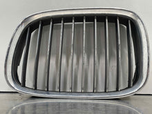 Load image into Gallery viewer, GRILLE BMW 540i 1997 97 1998 98 1999 99 2000 00 Upper Chrome Left - NW98219