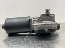 Load image into Gallery viewer, WINDSHIELD WIPER MOTOR NV 1500 NV2500 NV3500 12 13 14 15 16 - NW391002
