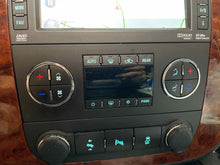 Load image into Gallery viewer, TEMPERATURE CONTROLS Suburban 1500 Suburban 2500 Tahoe Yukon 12-14 - NW556921