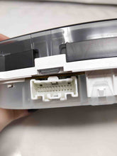 Load image into Gallery viewer, SPEEDOMETER CLUSTER Mazda 6 2005 05 Auto - NW160853