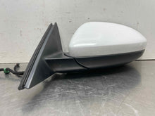 Load image into Gallery viewer, Side View Door Mirror Volkswagen Jetta 2020 - NW554684