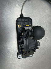 Load image into Gallery viewer, Floor Shifter Audi TT 2003 - NW383894