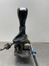 Load image into Gallery viewer, Floor Shifter RANGE ROVER 2006 - NW396935