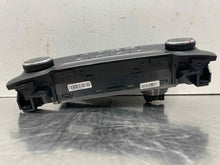Load image into Gallery viewer, Temperature Controls Hyundai Tucson 2019 - NW553365