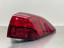 Load image into Gallery viewer, OUTER TAIL LIGHT LAMP Hyundai Tucson 2019 19 2020 20 Right - NW552226