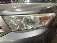 Load image into Gallery viewer, HEADLIGHT LAMP ASSEMBLY Highlander 2011 11 2012 12 2013 13 Left - NW556952