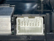 Load image into Gallery viewer, RADIO DISPLAY C70 2006 06 2007 07 08 09 10 11 12 13 - NW140492