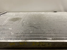 Load image into Gallery viewer, RADIATOR Land Rover Discovery 1999 99 00 01 02 03 04 - NW132505