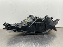 Load image into Gallery viewer, HEADLIGHT LAMP ASSEMBLY Venza 09 10 11 12 13 14 15 16 Right - NW556953