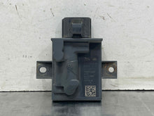 Load image into Gallery viewer, FUEL PUMP CONTROL MODULE COMPUTER XF XFR 15 16 17 18 19 - NW556317