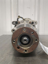 Load image into Gallery viewer, Carrier Assembly Lincoln MKZ 2010 - NW550990