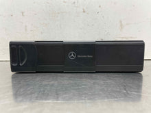 Load image into Gallery viewer, CD CHANGER C240 C320 C230 2001 01 2002 02 03 04 05 06 - NW557305