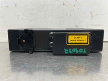 Load image into Gallery viewer, CD CHANGER C240 C320 C230 2001 01 2002 02 03 04 05 06 - NW557305