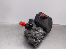 Load image into Gallery viewer, Power Steering Pump Jeep Liberty 2012 - NW421559