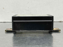 Load image into Gallery viewer, THEFT LOCKING MODULE Audi A4 A6 S4 S6 98 99 00 01 - 03 - NW422857
