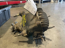 Load image into Gallery viewer, CARRIER ASSEMBLY Jaguqar XJ6 XJ12 1995 95 1996 96 1997 97 - NW552803