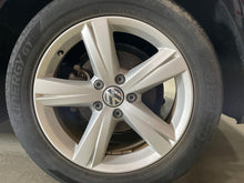 Load image into Gallery viewer, WHEEL RIM Passat 12 13 14 15 17x7 ALLOY - NW552419
