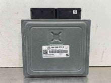 Load image into Gallery viewer, ECU ECM COMPUTER Volkswagen Passat 2015 15 - NW552935