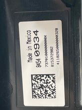 Load image into Gallery viewer, Info-Gps Screen SIERRA 1500 PICKUP 2018 - NW553412