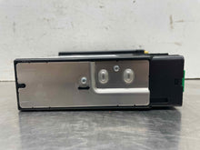 Load image into Gallery viewer, Radio SIERRA 1500 PICKUP 2018 - NW551900