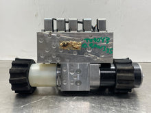 Load image into Gallery viewer, CONVERTIBLE TOP MOTOR BMW 328i 335i M3 07 08 09 10 11 12 13 - NW558507