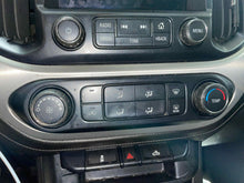 Load image into Gallery viewer, Temperature Controls GMC Canyon 2016 - NW558360