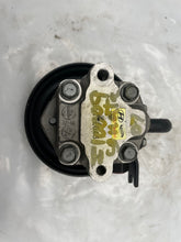Load image into Gallery viewer, POWER STEERING PUMP HYUNDAI SONATA 2006 2.4 - NW163445
