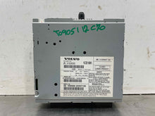 Load image into Gallery viewer, RADIO Volvo 40 Series C30 C70 S40 V50 V70 XC70 09 10 11 12 13 AM FM CD - NW559428