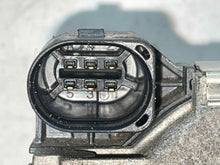 Load image into Gallery viewer, Throttle Body Volkswagen Jetta 2021 - NW559647