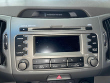 Load image into Gallery viewer, RADIO Kia Sportage 2011 11 2012 12 2013 13 - NW559187